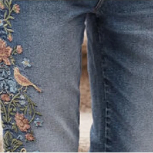 Driftwood Audrey Bird Vale Embroidered Jeans. New with tags.